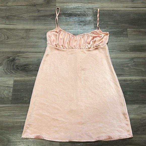 NWOT MOTEL Dress - Picture 2 of 6